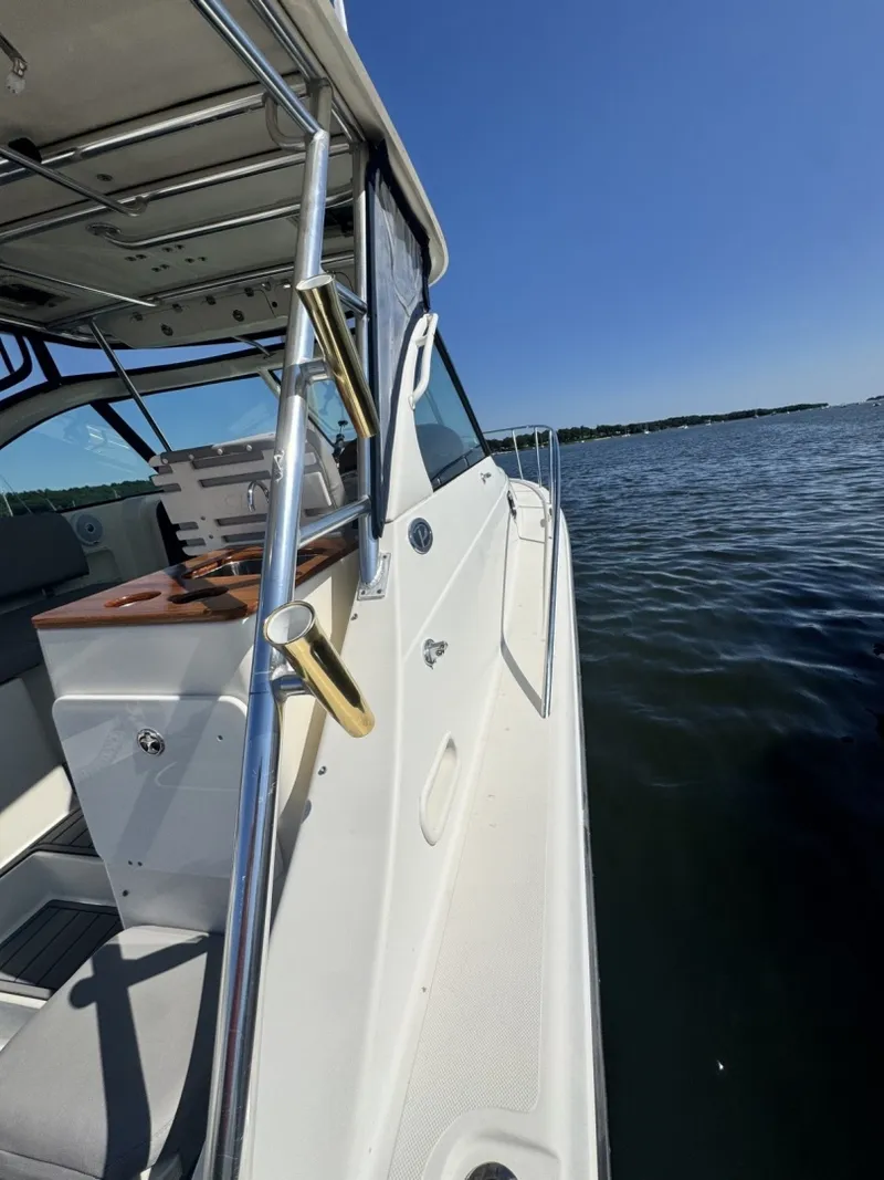 Slide: The Image of Pursuit 3370 Offshore 2006 - 7156395