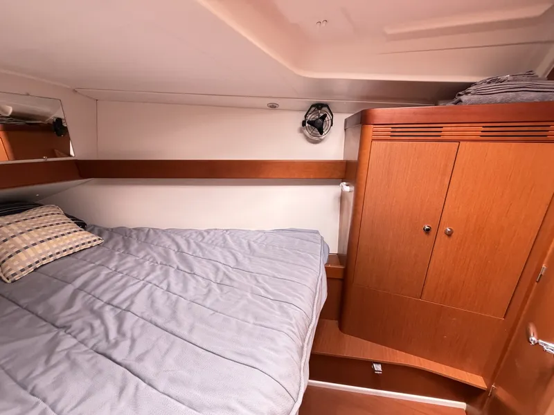 Slide: The Image of Beneteau Oceanis 37 2013 - 7465034
