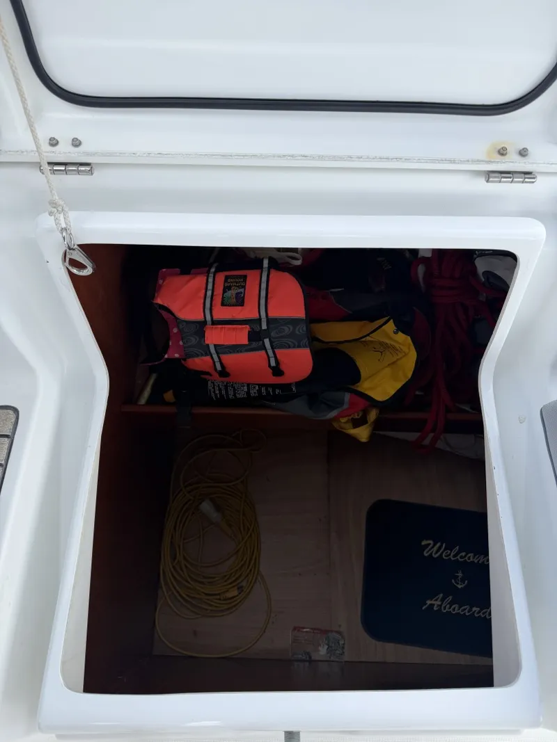 Slide: The Image of Beneteau Oceanis 37 2013 - 7465103
