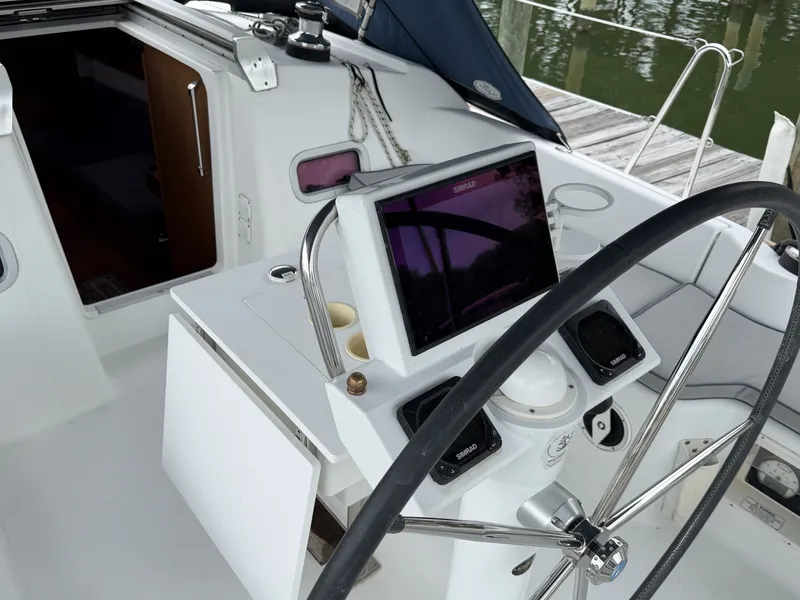 Slide: The Image of Beneteau Oceanis 37 2013 - 7465013