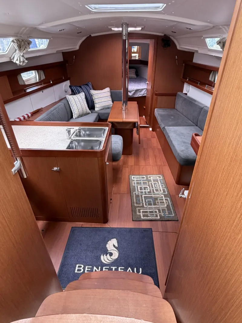 Slide: The Image of Beneteau Oceanis 37 2013 - 7465016