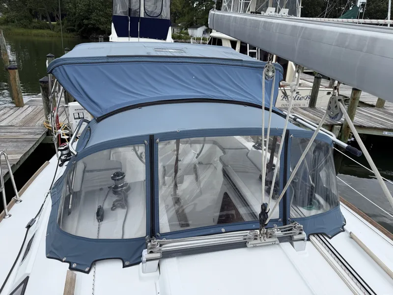 Slide: The Image of Beneteau Oceanis 37 2013 - 7465009