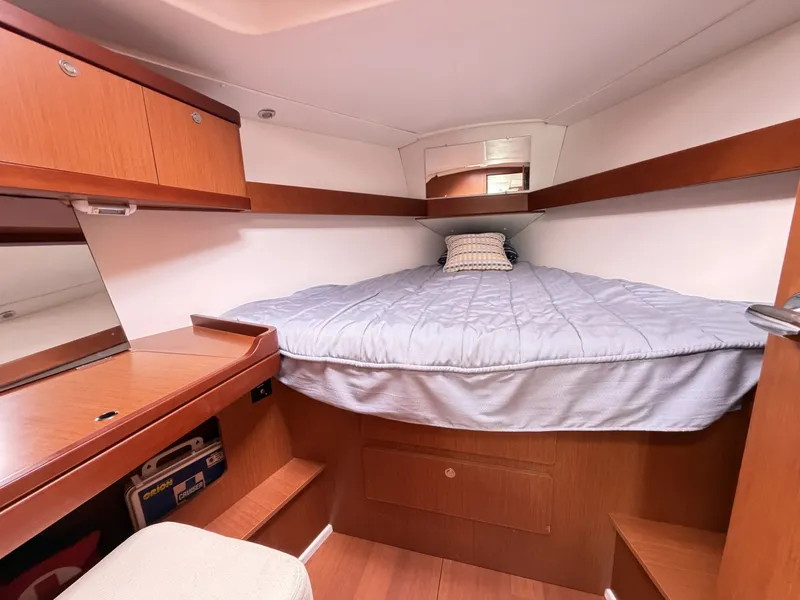 Slide: The Image of Beneteau Oceanis 37 2013 - 7465032