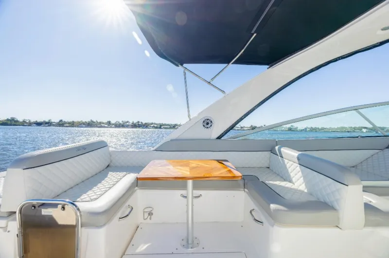 Slide: The Image of Sea Ray 370 Venture 2013 - 7156625