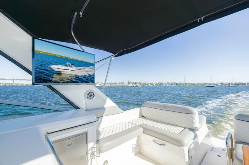 Slide: The Image of Sea Ray 370 Venture 2013 - 7156600