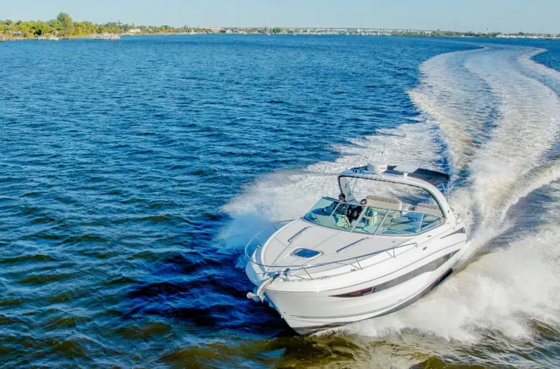 Slide: The Image of Sea Ray 370 Venture 2013 - 7156613