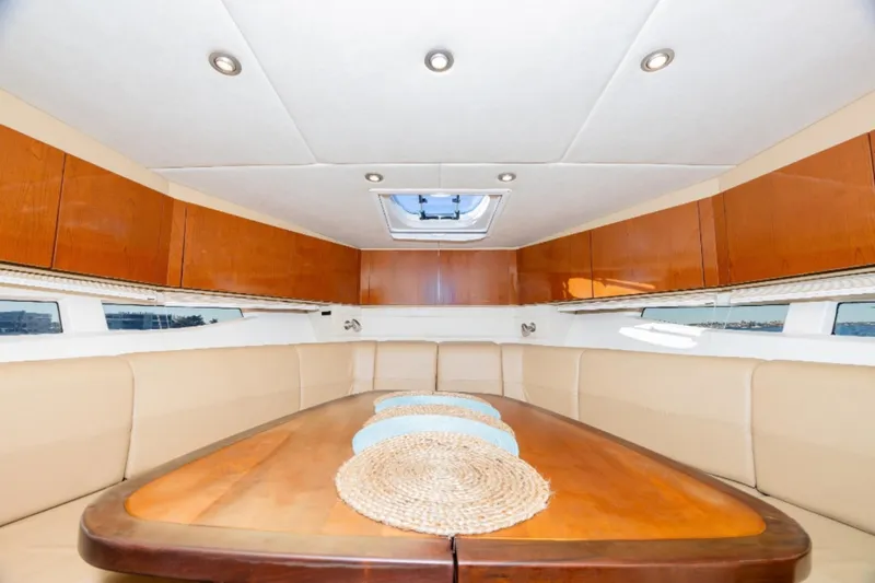 Slide: The Image of Sea Ray 370 Venture 2013 - 7156614