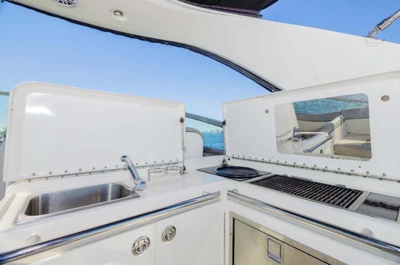 Slide: The Image of Sea Ray 370 Venture 2013 - 7156601