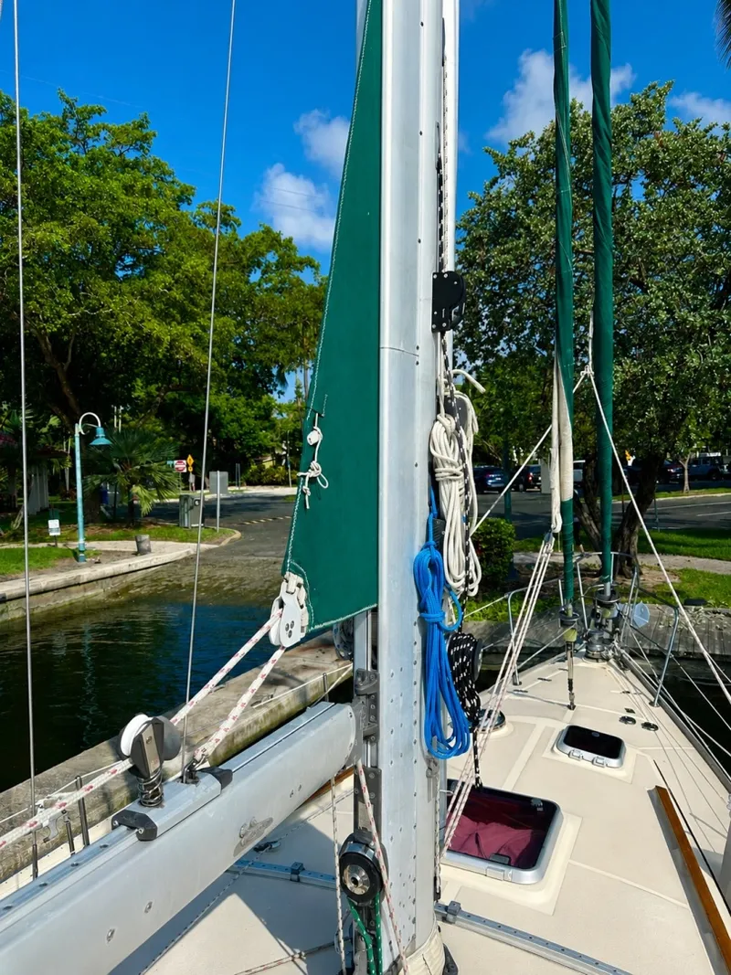 Slide: The Image of Caliber Cutter 1992 - 7157810
