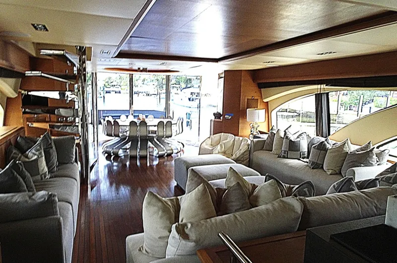 Slide: The Image of Azimut 100 Leonardo 2010 - 7156735
