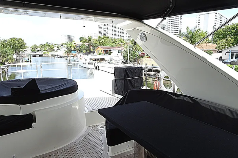 Slide: The Image of Azimut 100 Leonardo 2010 - 7156794