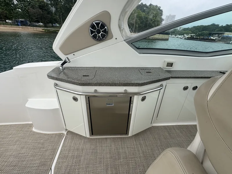 Slide: The Image of Chaparral 330 Signature 2018 - 7156689