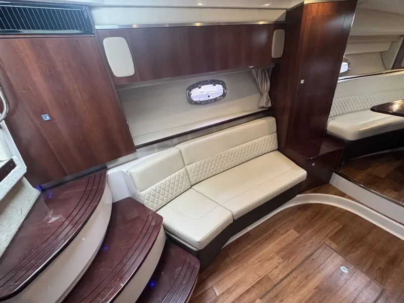 Slide: The Image of Chaparral 330 Signature 2018 - 7156706