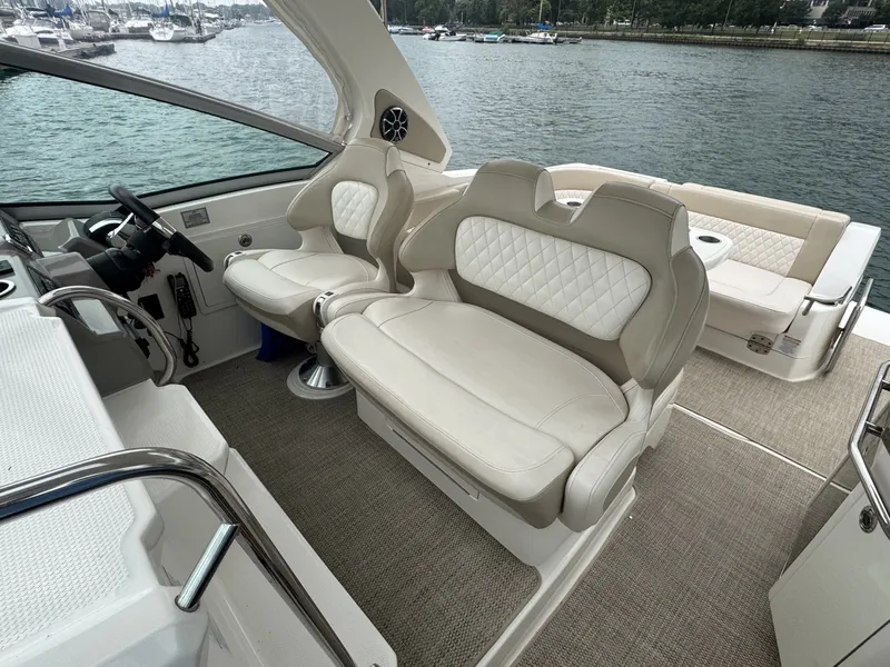 Slide: The Image of Chaparral 330 Signature 2018 - 7156691
