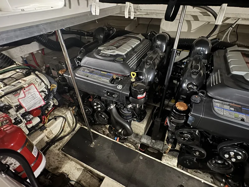 Slide: The Image of Chaparral 330 Signature 2018 - 7156712