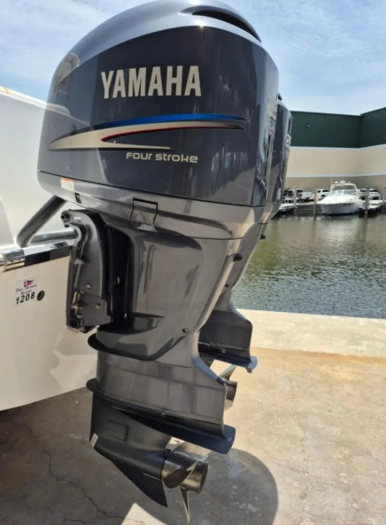 Slide: The Image of Robalo R305 Walkaround 2008 - 7156839