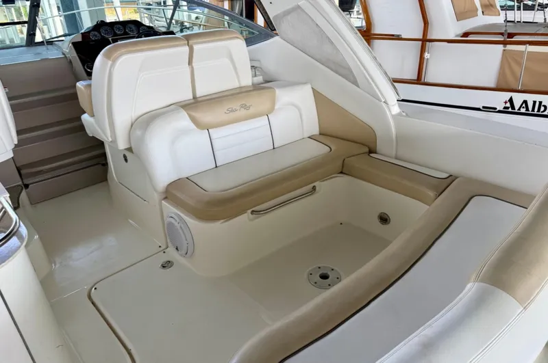 Slide: The Image of Sea Ray Sundancer 330 2008 - 7156880