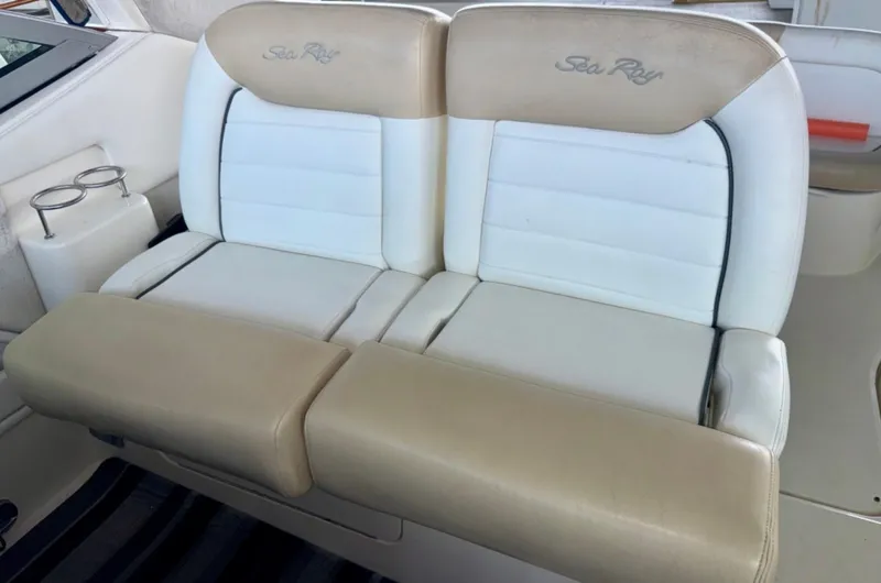 Slide: The Image of Sea Ray Sundancer 330 2008 - 7156884