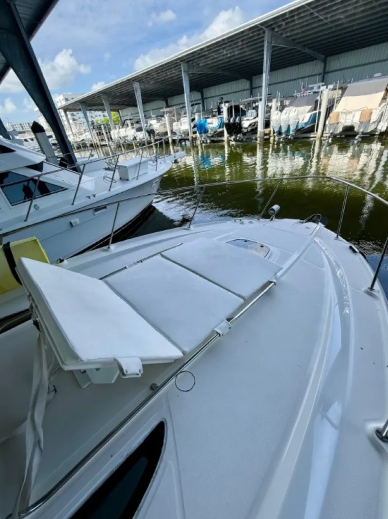 Slide: The Image of Sea Ray Sundancer 330 2008 - 7156886