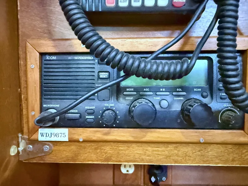 Slide: The Image of Electronics at Nav  - 7158813