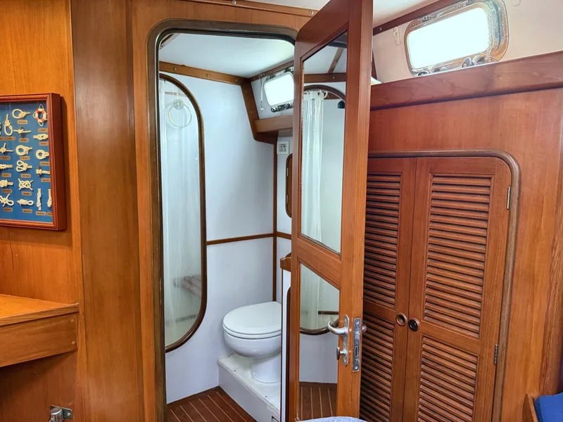 Slide: The Image of Aft stateroom  - 7158829