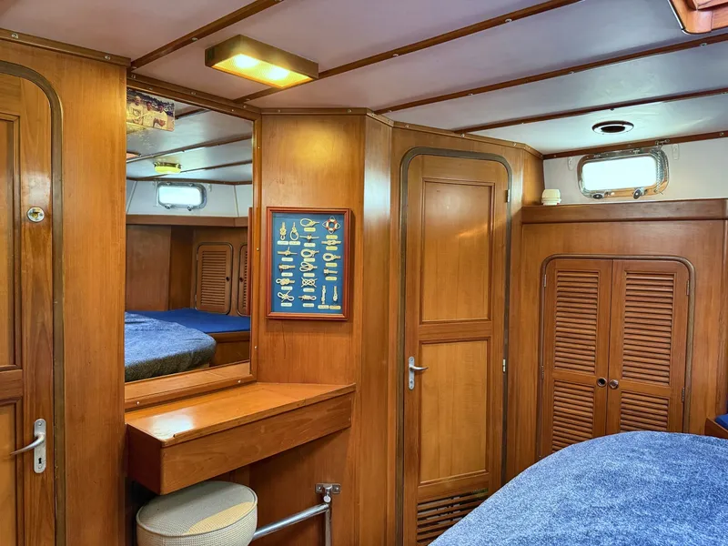 Slide: The Image of Aft stateroom  - 7158828