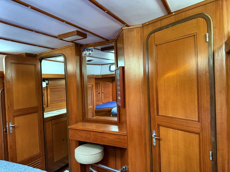 Slide: The Image of Aft stateroom  - 7158827