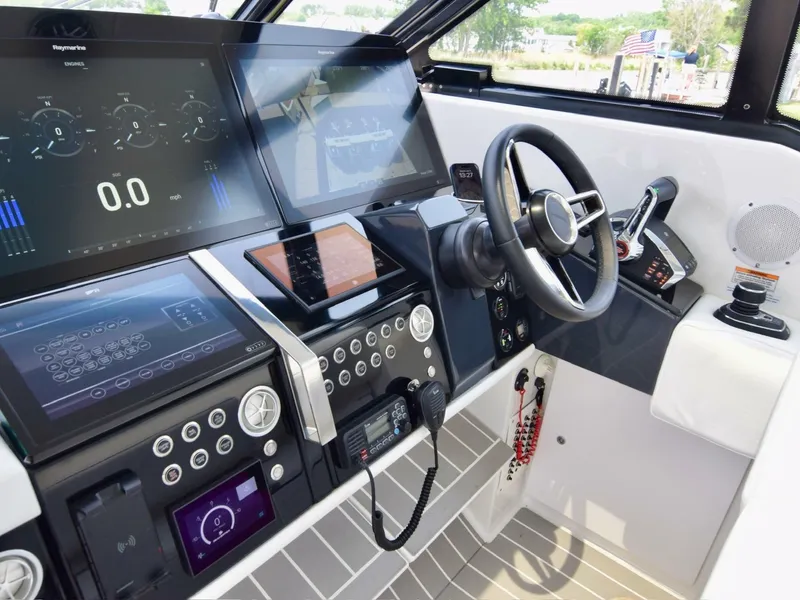 Slide: The Image of Formula 500 Super Sport Crossover 2023 - 7387401