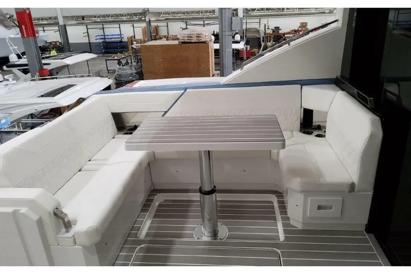 Slide: The Image of Formula 500 Super Sport Crossover 2023 - 7387490