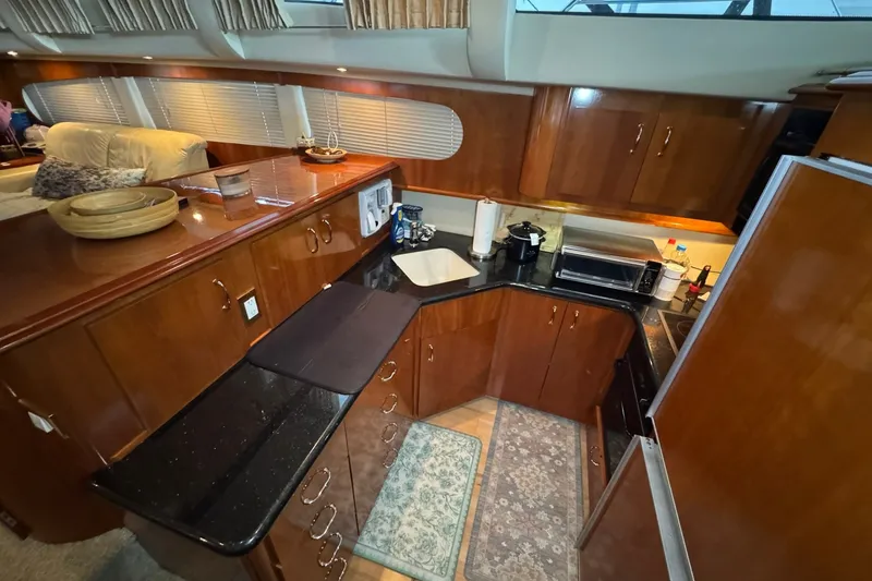 Slide: The Image of Carver Yachts 466 Motor Yacht 2004 - 7159553