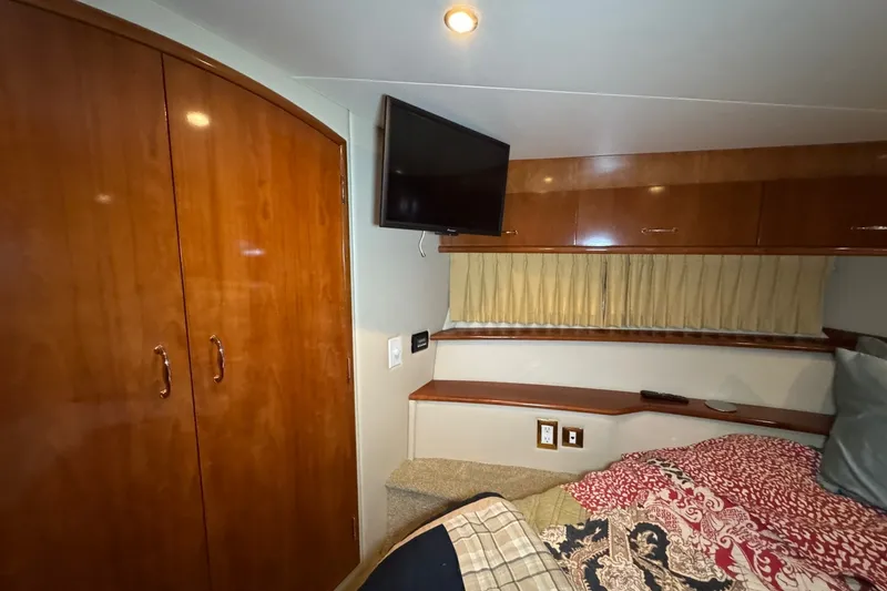 Slide: The Image of Carver Yachts 466 Motor Yacht 2004 - 7397869