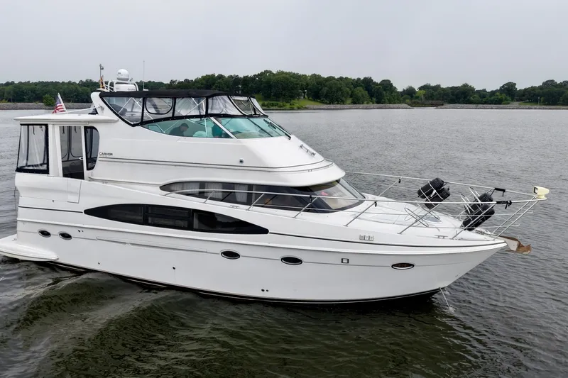The Image of Carver Yachts 466 Motor Yacht 2004 - 7159324