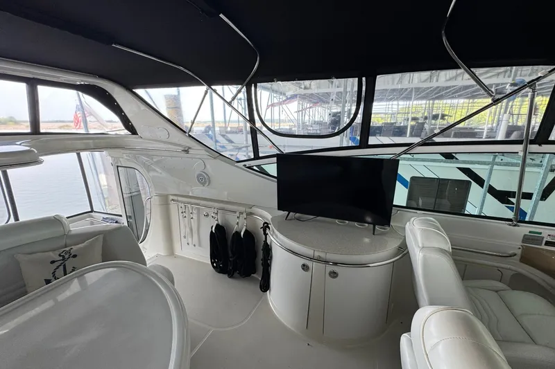 Slide: The Image of Carver Yachts 466 Motor Yacht 2004 - 7397810