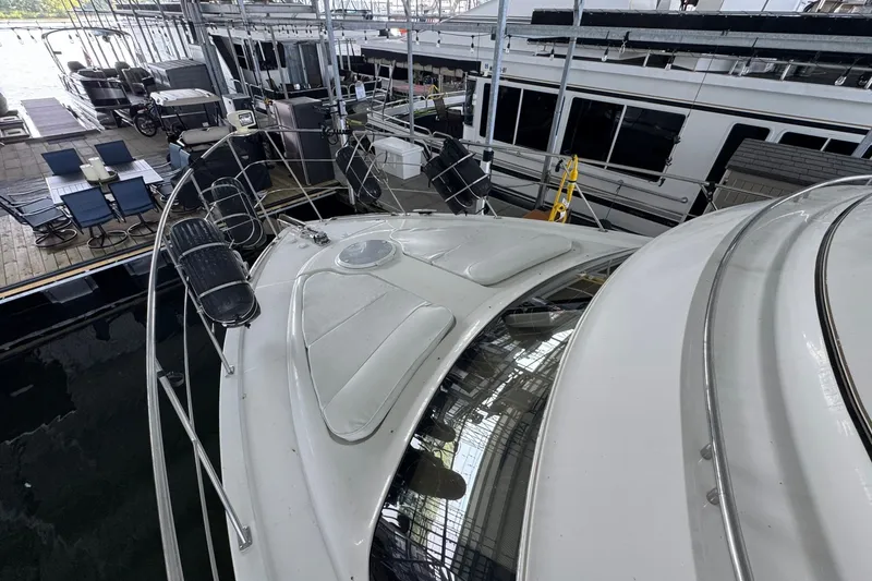 Slide: The Image of Carver Yachts 466 Motor Yacht 2004 - 7159517