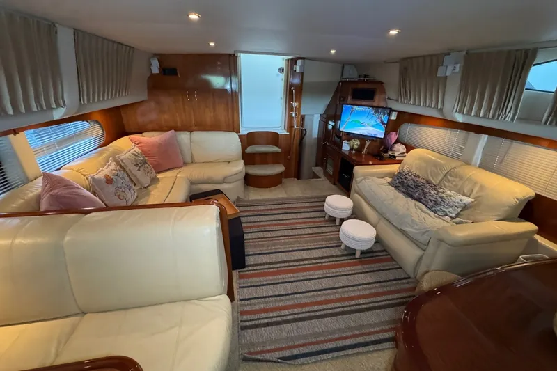 Slide: The Image of Carver Yachts 466 Motor Yacht 2004 - 7397848