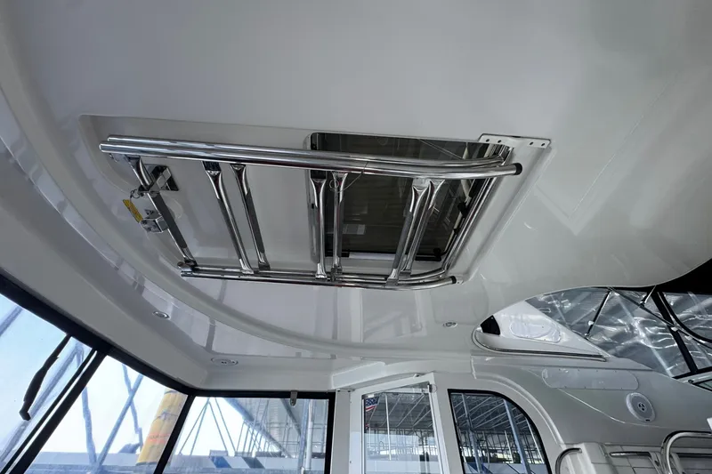 Slide: The Image of Carver Yachts 466 Motor Yacht 2004 - 7159438