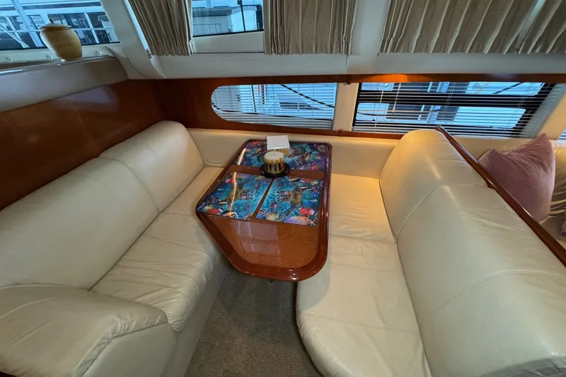 Slide: The Image of Carver Yachts 466 Motor Yacht 2004 - 7159549