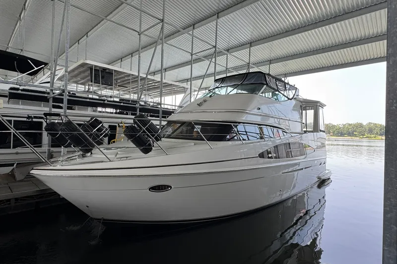 Slide: The Image of Carver Yachts 466 Motor Yacht 2004 - 7159375