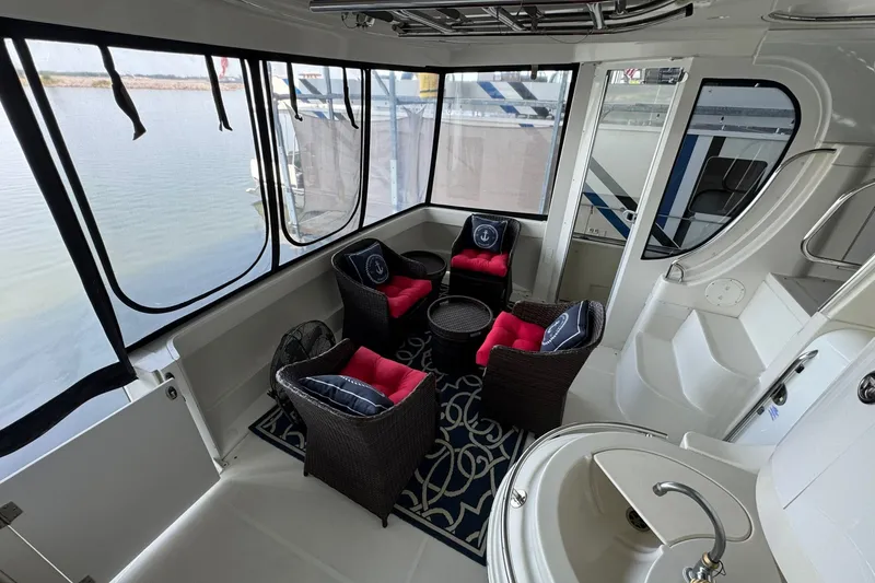 Slide: The Image of Carver Yachts 466 Motor Yacht 2004 - 7159433