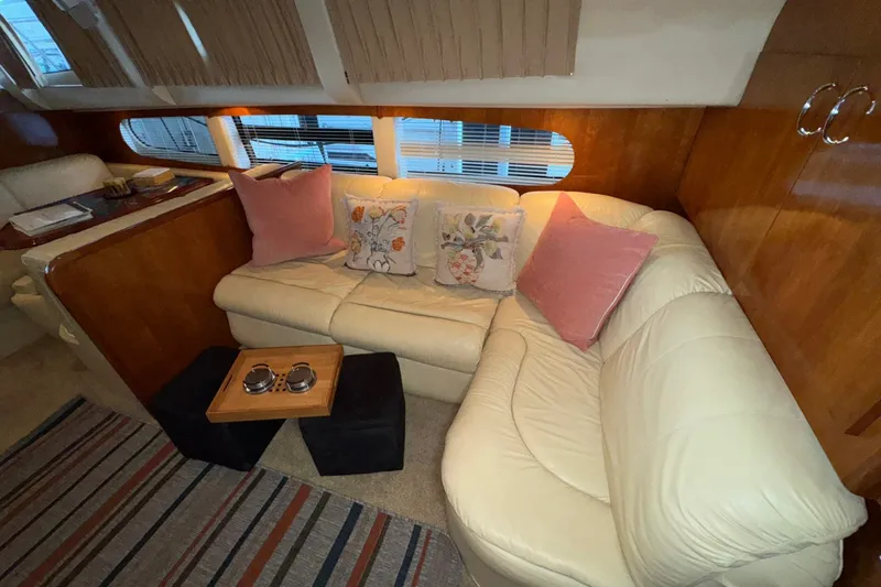 Slide: The Image of Carver Yachts 466 Motor Yacht 2004 - 7159542