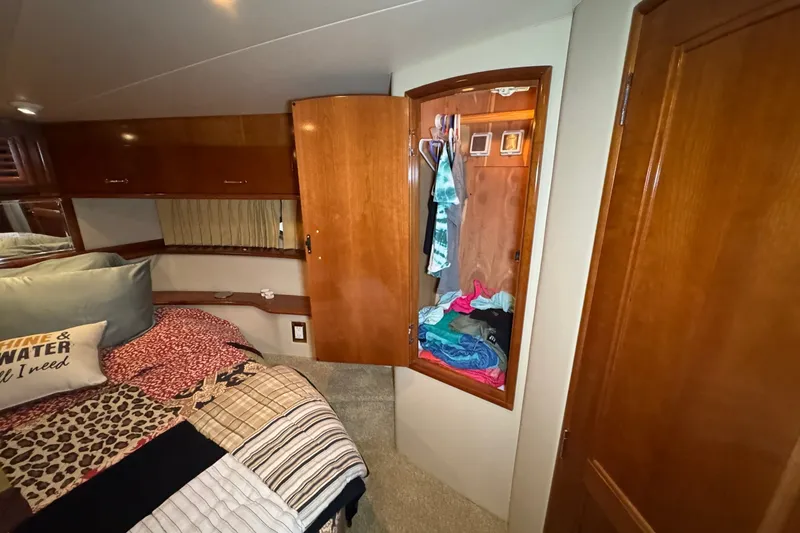 Slide: The Image of Carver Yachts 466 Motor Yacht 2004 - 7397867