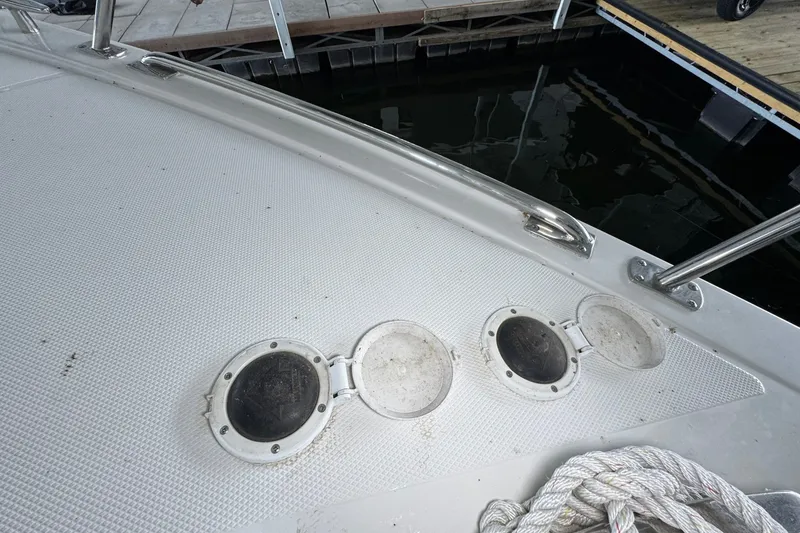 Slide: The Image of Carver Yachts 466 Motor Yacht 2004 - 7159530