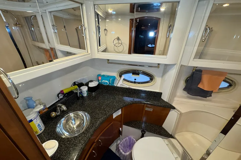 Slide: The Image of Carver Yachts 466 Motor Yacht 2004 - 7159586