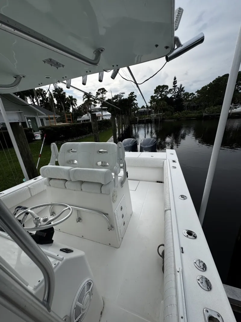 Slide: The Image of Regulator Marine 32FS 2006 - 7159717