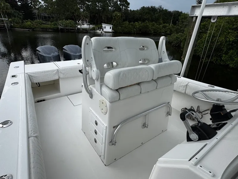 Slide: The Image of Regulator Marine 32FS 2006 - 7159716