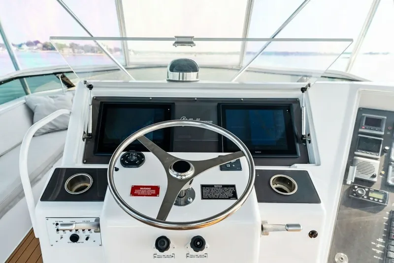 Slide: The Image of Hatteras 60 Convertible 1999 - 7243226