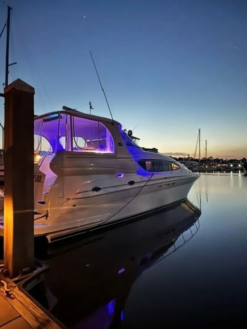Slide: The Image of Sea Ray Motor Yacht 2002 - 7368103