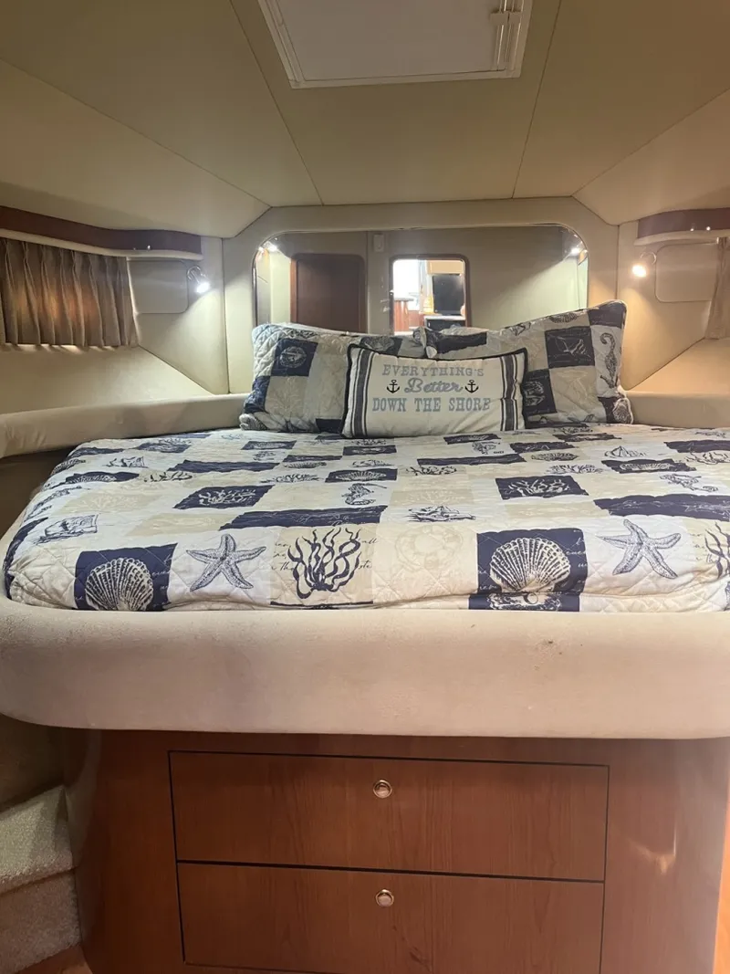 Slide: The Image of Sea Ray Motor Yacht 2002 - 7159740