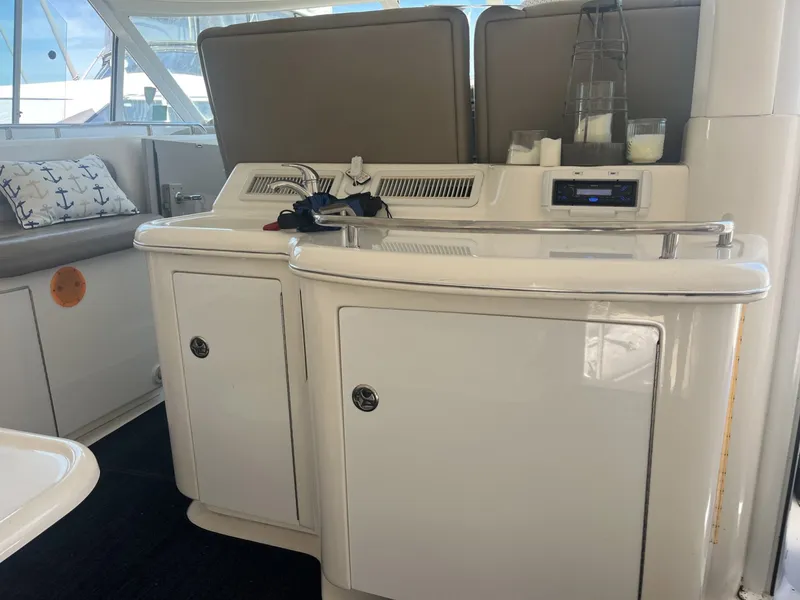 Slide: The Image of Sea Ray Motor Yacht 2002 - 7159746