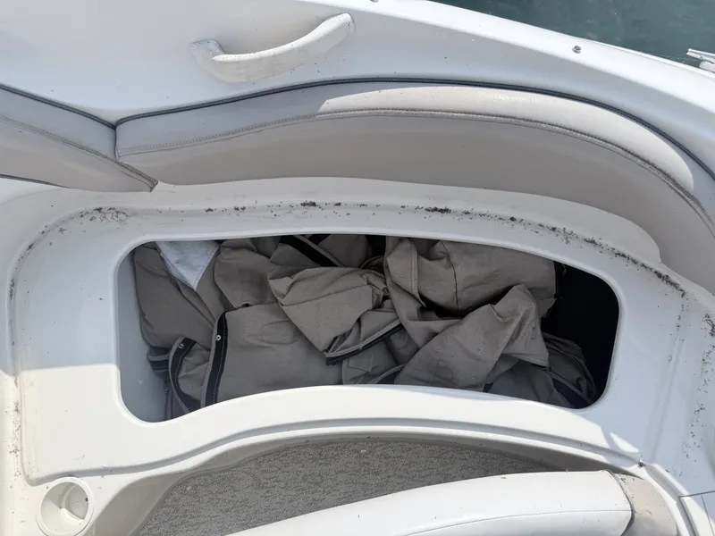 Slide: The Image of Sea Ray 220 Sundeck 2003 - 7160281